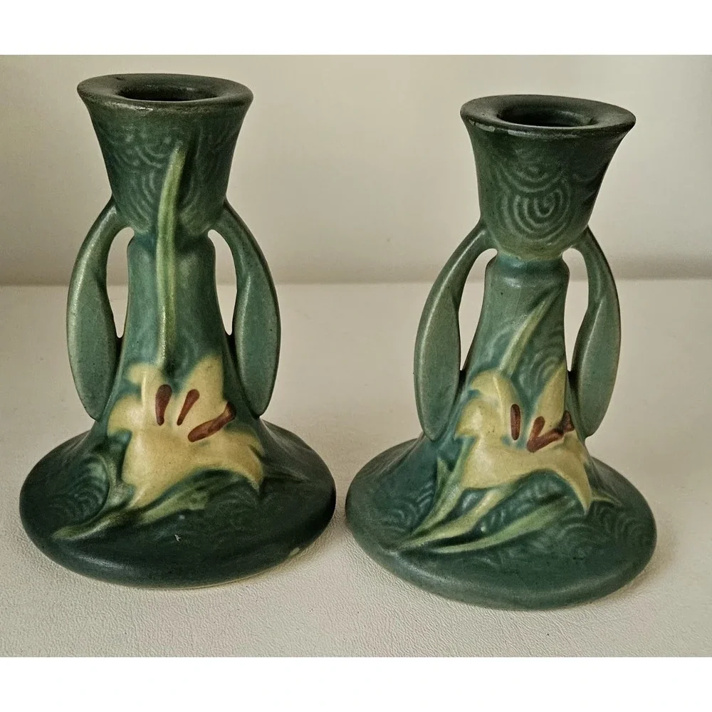 Roseville Pottery Pair of Zephyr Lily Green Candle Holders 1163-4 1/2